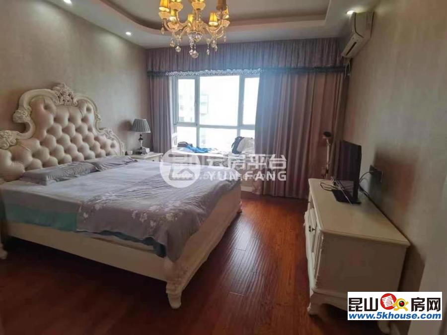 首次出租 上海公馆 3600元月 3室2厅2卫 豪华装修 ,全家私电器出租