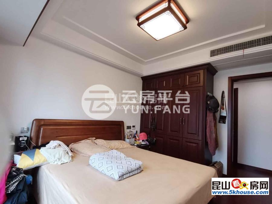 又好又便宜的房子哪里找?上海星城 99万 2室2厅1卫 精装修  送花园和固定租的车位
