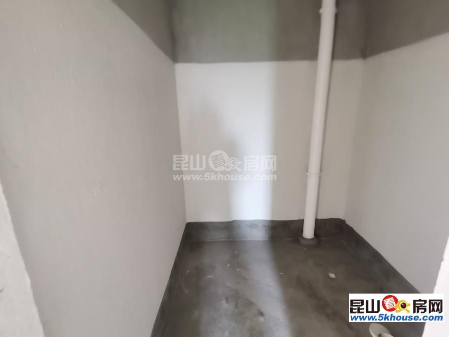 長泰淀湖觀園 720萬 4房聯排邊套 全新毛坯 成熟社區,