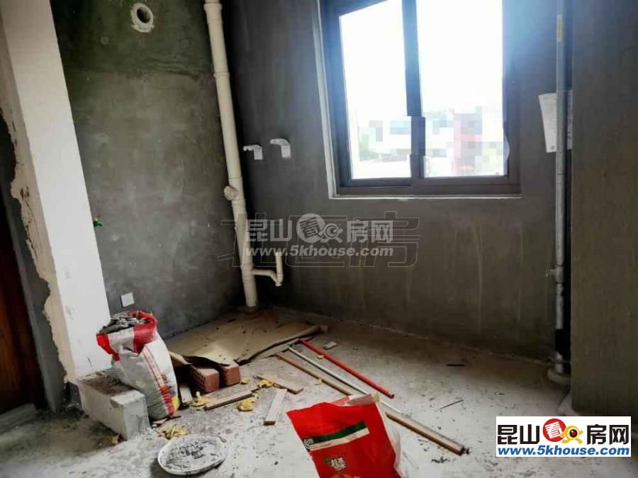 時代悅庭   毛坯  黃金樓層  采光無敵  滿二  590萬