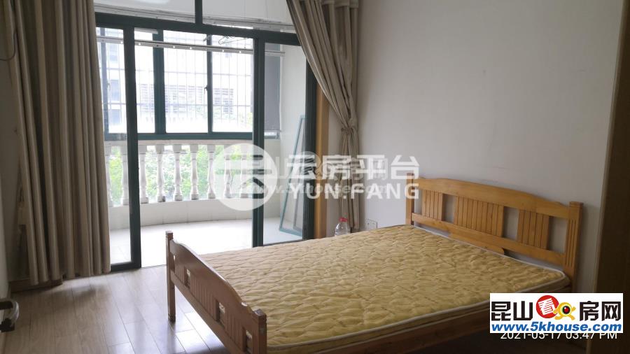 上海星城花园   叠加3200元月 4室3厅3卫,4室3厅3卫 精装修 ,家电齐全