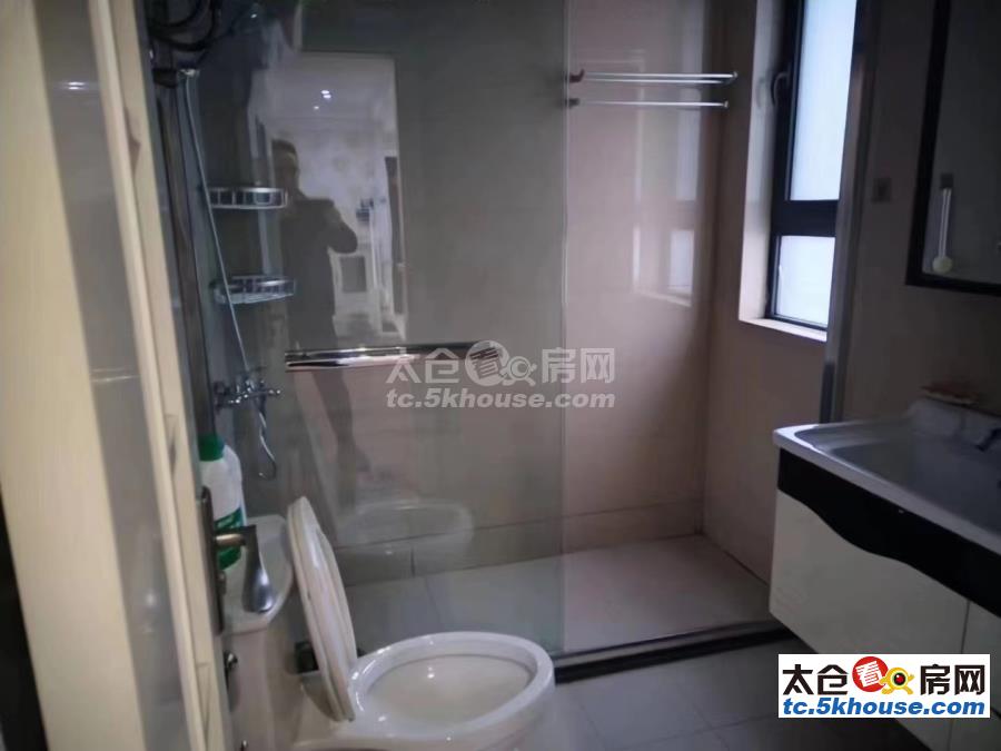 华源上海城三期 2500元月 2室2厅1卫 电梯房  精装修