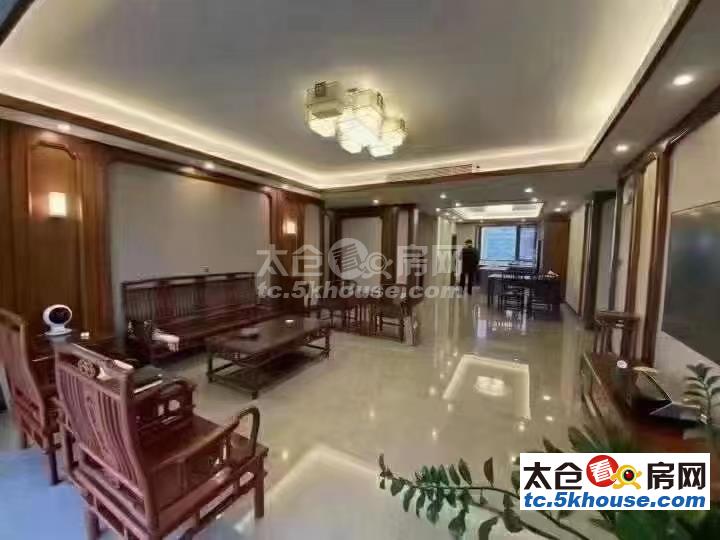适合自住,上海公馆一期 620万 4室2厅2卫 精装修