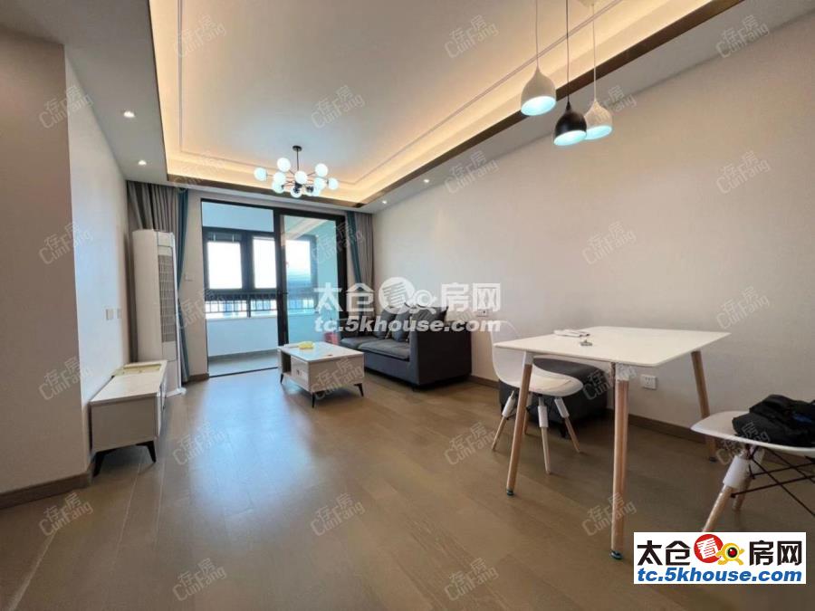 高成上海假日 90万 2室1厅1卫 精装修 此房只应天上有人间难得见一回