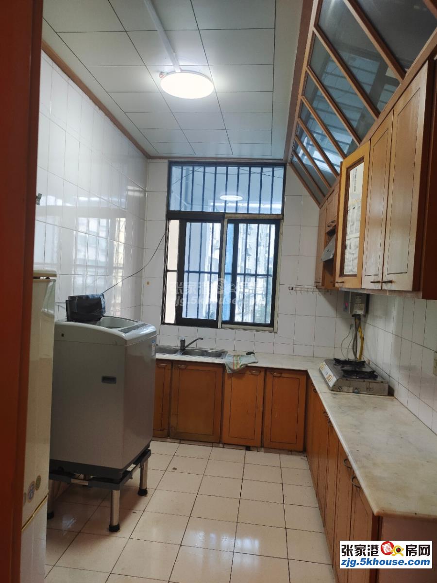 聚龙新村2楼40平带独立厨房,独立卫生间,有天燃气1050元/月 看房有钥匙