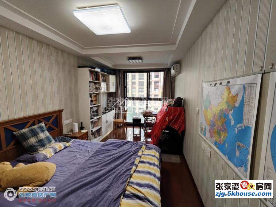 尚城国际 6楼 119平方 精致装修 三室 193万元