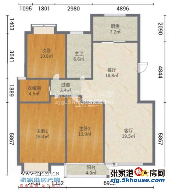 金城花园电梯4楼133平方精致装修三室155万元满两年