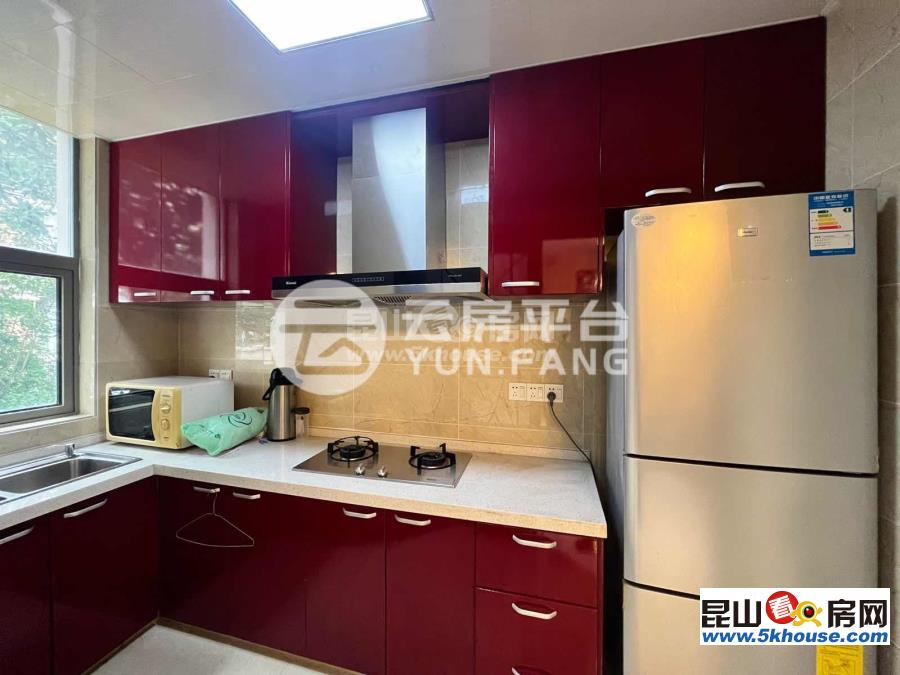 底價(jià)出售,楓丹御園 288萬(wàn) 4室3廳4衛(wèi) 精裝修 ,買過(guò)來(lái)絕對(duì)值