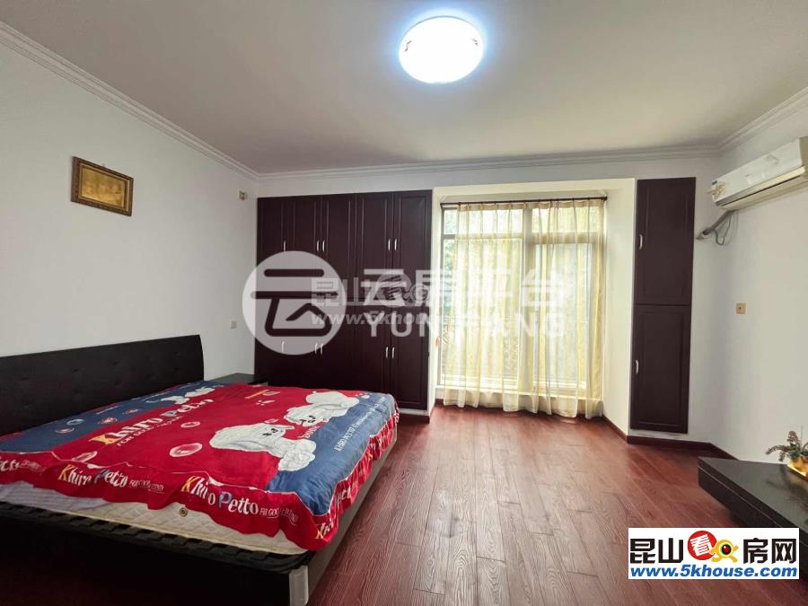底價(jià)出售,楓丹御園 288萬(wàn) 4室3廳4衛(wèi) 精裝修 ,買過(guò)來(lái)絕對(duì)值