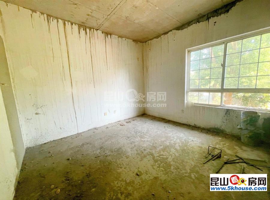 天使灣新出改建好小獨棟花園200平,位置很好隨時可以看房